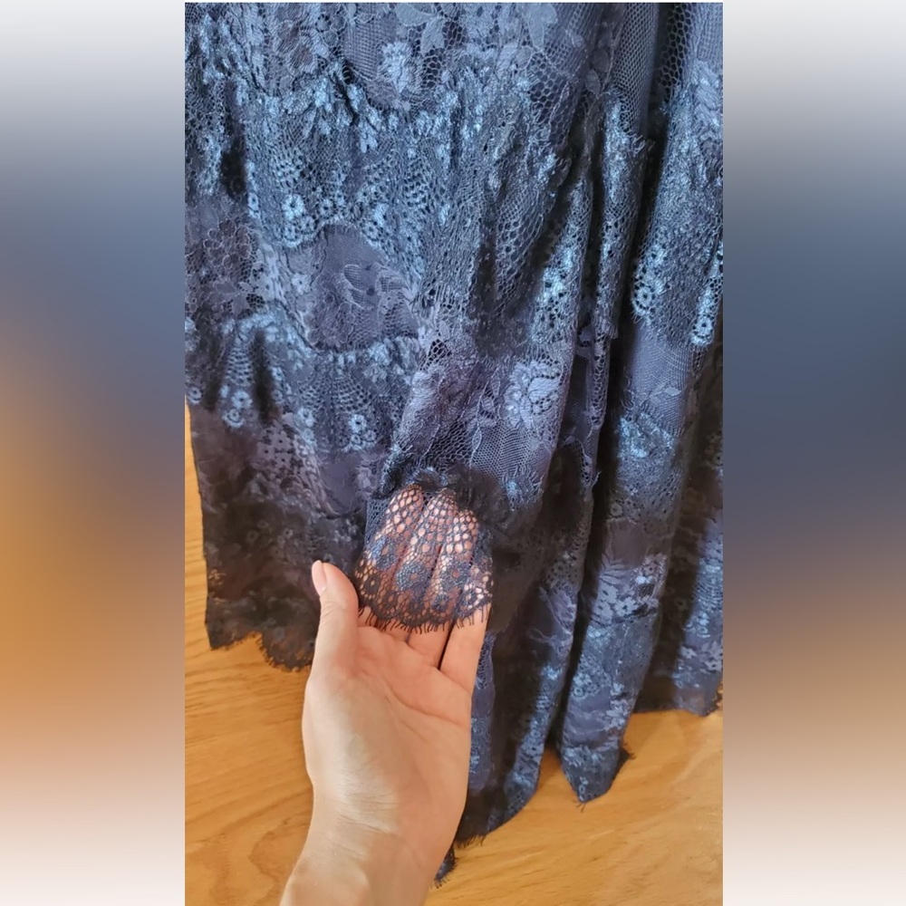 Eleni Viare Long Navy lace open back dress gown, Size M, $399 - Picture 7 of 8